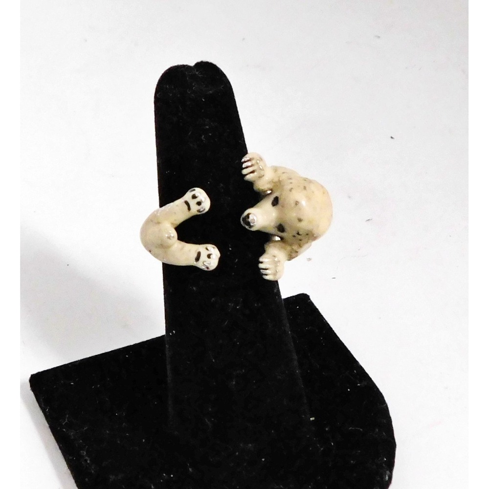 Nove 25 Poodle Dog Enamel on Metal Ring sz 5.75‎